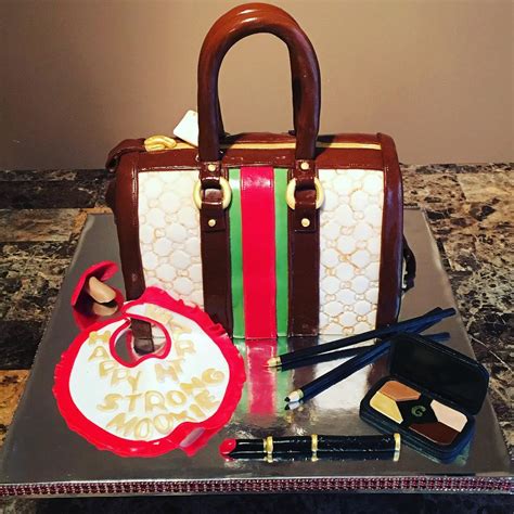 gateau anniversaire gucci|gucci bag cake.